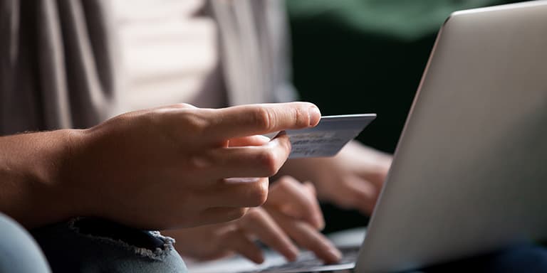 O Cartão de Cidadão é essencial e obrigatório. Sabe quando renovar o seu? Conheça as regras, novidades, preços e prazos deste