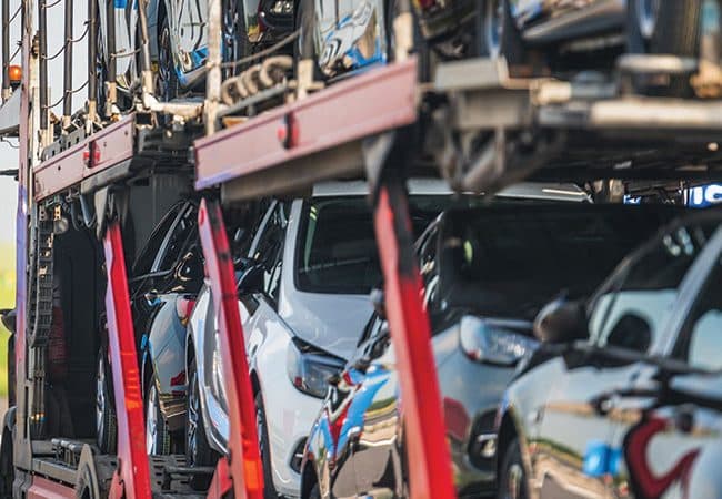 Carros em segunda mão importados da UE  vão pagar menos imposto
