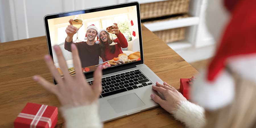 Não teve tempo para preparar a mesa de Natal? Falta uma ou duas prendas e não quer voltar às lojas? Está sem ideias de receit