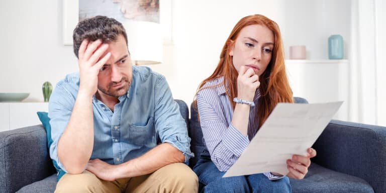 Saiba em que situações pode ocorrer uma penhora de bens, quais os bens que podem ser penhorados, que direitos tem e como evit