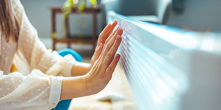 Existem várias soluções de aquecimento da casa, dependendo das necessidades. Conheça quais são e as vantagens e desvantagens 