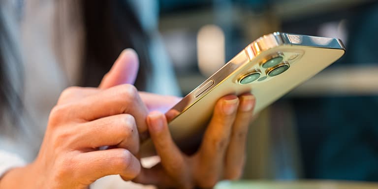 Apesar de ser prático, o homebanking comporta alguns riscos. Saiba como se proteger ao aceder às contas bancárias no telemóve