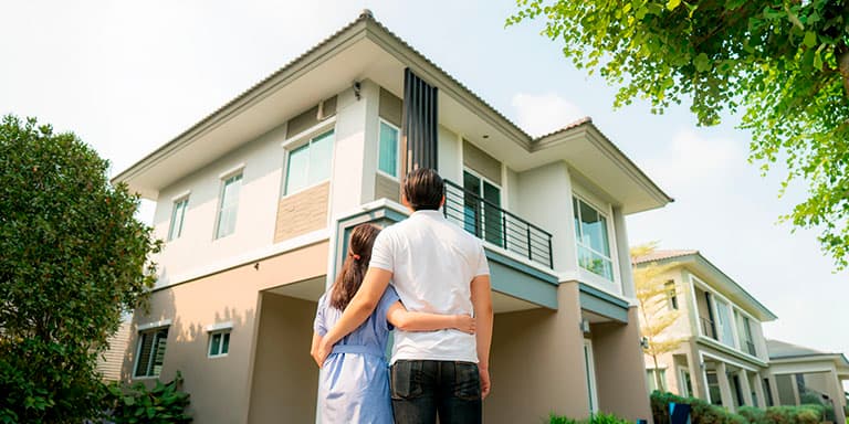 As medidas de apoio à habitação jovem ajudam pessoas com menos de 35 anos na compra ou arrendamento de casa. Saiba como funci