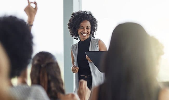 Formação profissional no trabalho: o que diz a lei?