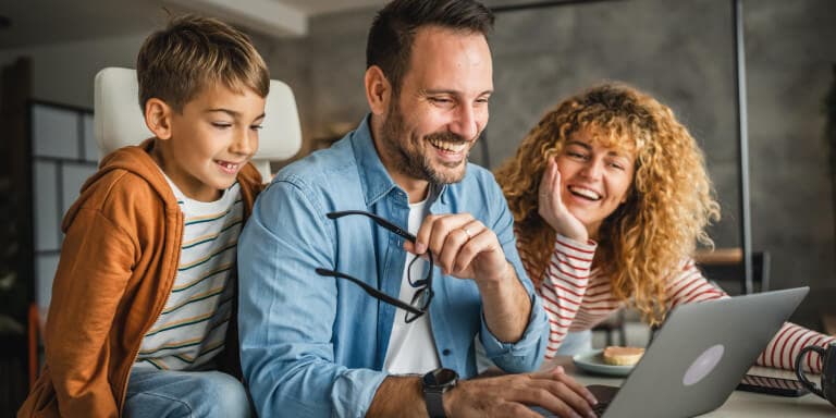 Como preencher o IRS com filhos? Como funciona com pais separados? E se os filhos já tiverem rendimentos? Esclareça todas as 