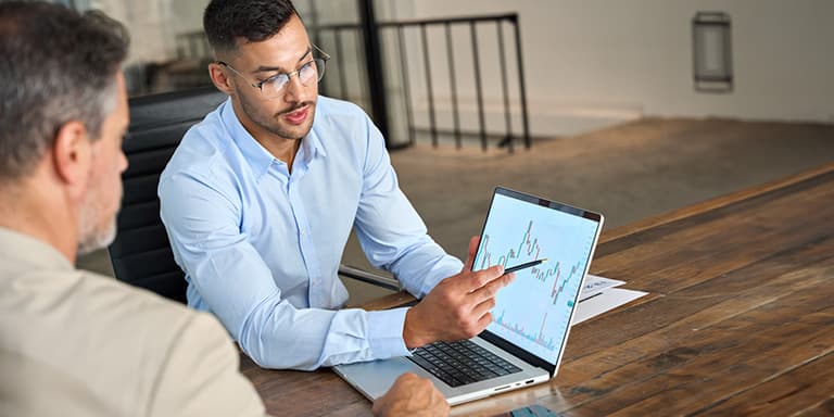 Conheça os motivos para investir a longo prazo e descubra como garantir uma maior segurança e crescimento nas suas finanças p