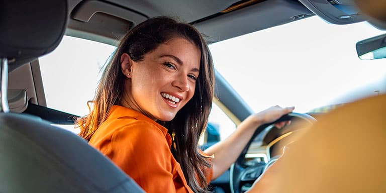 Há situações em que é possível transferir o seguro automóvel. Saiba em que circunstâncias isso é legal e como o pode fazer.
