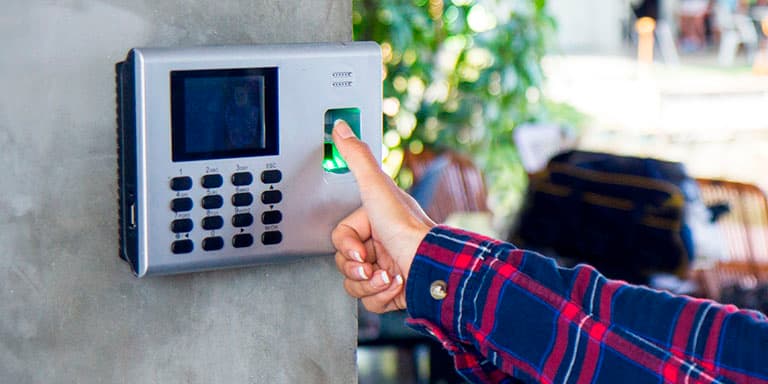 Conheça as regras, os limites e saiba como calcular o valor das horas extra para perceber quanto pode ganhar a mais no ordena