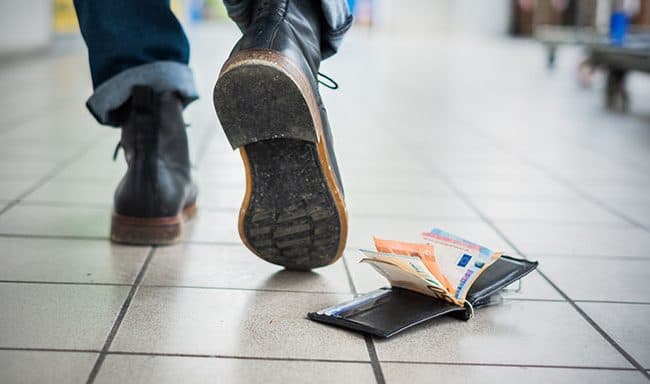 6 passos que deve dar ao perder a carteira com documentos