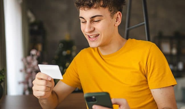 Descubra as vantagens do Cartão Jovem para poupar dinheiro