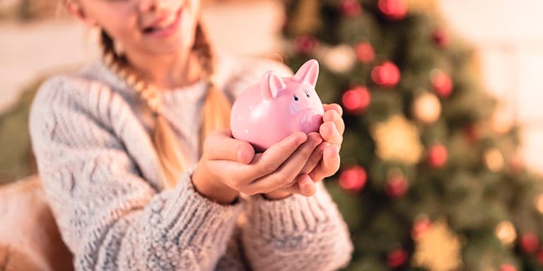 Descubra qual é o valor do subsídio de Natal e como é feito o cálculo da retribuição quando se começa a trabalhar a meio do a