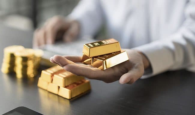 Ainda vale ou não a pena investir em ouro?
