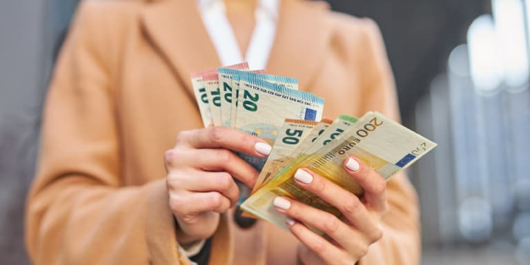 Saiba para onde vai o dinheiro do IRS, como é que é distribuído pelo Estado e qual a sua importância para o funcionamento do 
