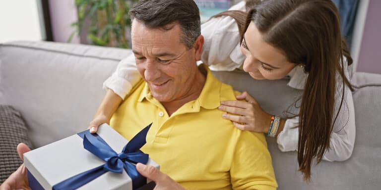 Não sabe que presente para o Dia do Pai escolher? Inspire-se nas nossas sugestões e surpreenda o seu pai sem ter que gastar m