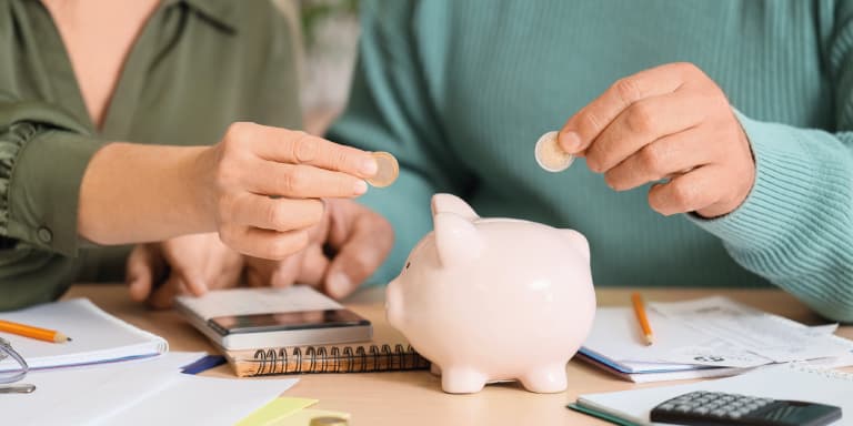 Serão os seguros low cost uma boa solução? Será que a poupança compensa? Tire todas as dúvidas antes de escolher o seu seguro