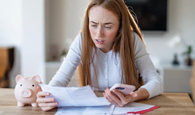 6 sinais de que está a perder o controlo financeiro