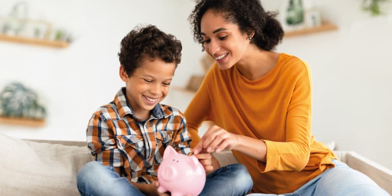 Quer poupar, mas não sabe se deve escolher um depósito a prazo ou conta poupança? Descubra as diferenças e saiba como escolhe