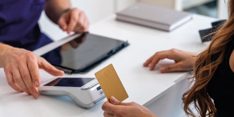 Há situações que garantem a isenção das taxas moderadoras. Saiba quais são e o que fazer para ter direito a este benefício.
