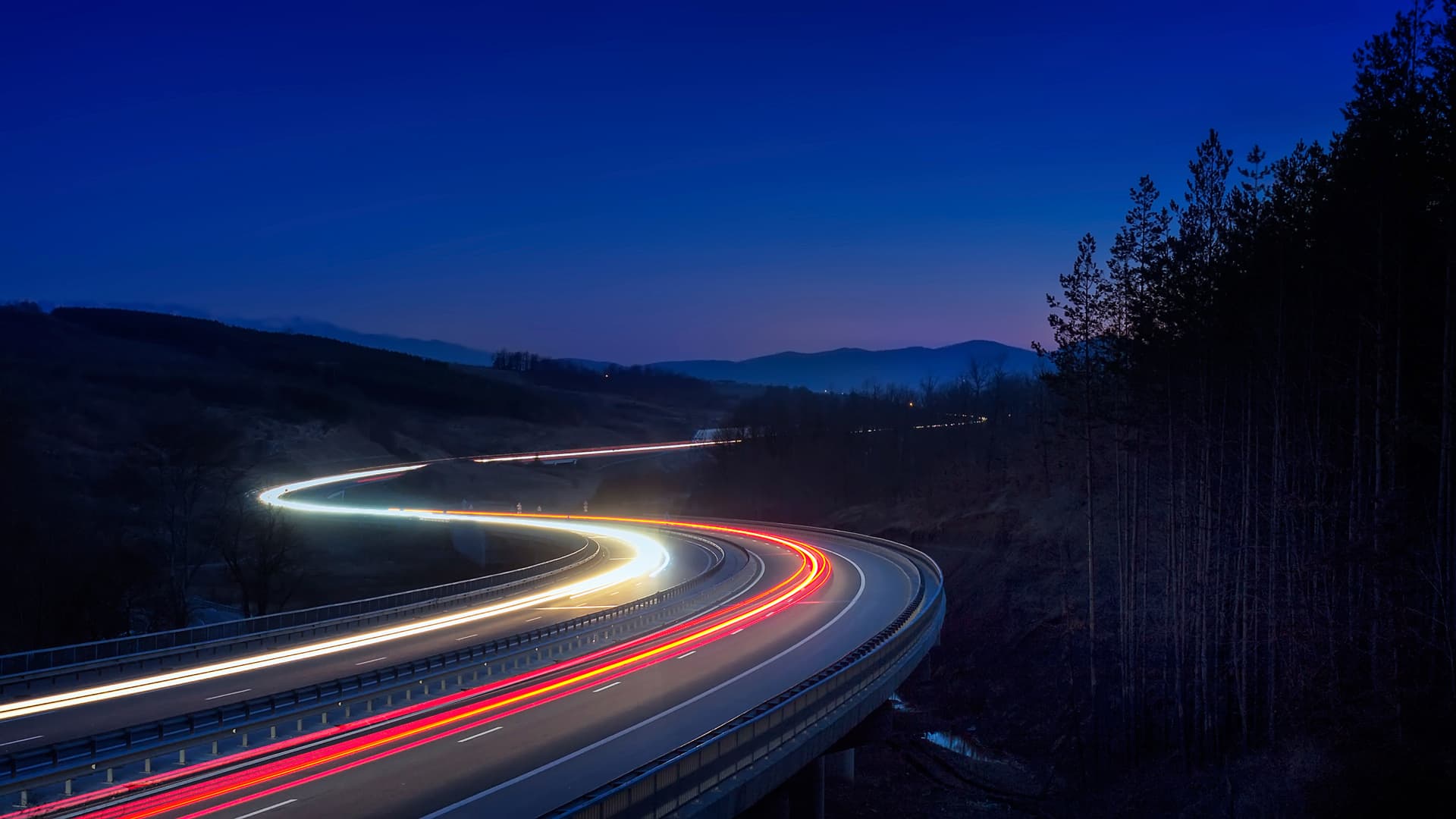 O pagamento da circulação nas autoestradas nacionais com portagem tem de ser feito por via exclusivamente eletrónica. Saiba q