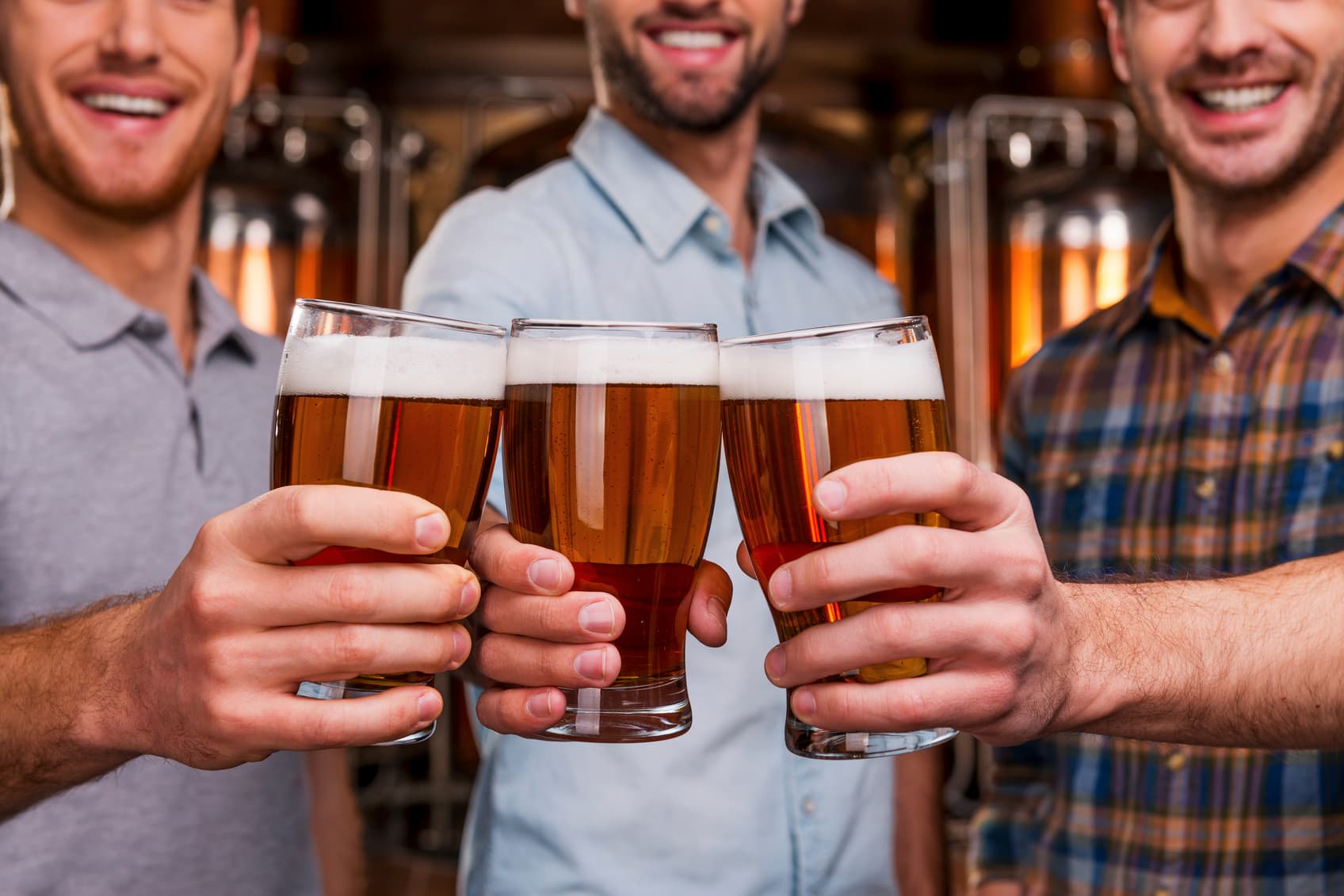 Não precisa de estourar o orçamento apenas por querer estar com os seus amigos. Saiba como proceder para conjugar amizade, la