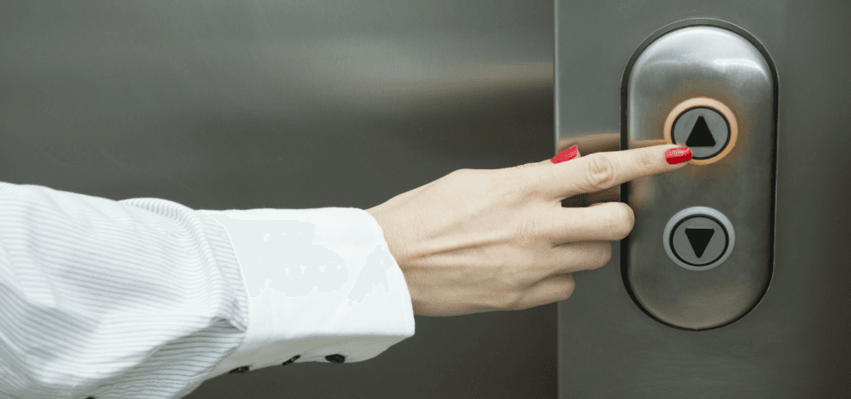 Se não usa o elevador, porque vive no rés-do-chão, e não lhe parece justo incluir as despesas do mesmo no valor do seu condom