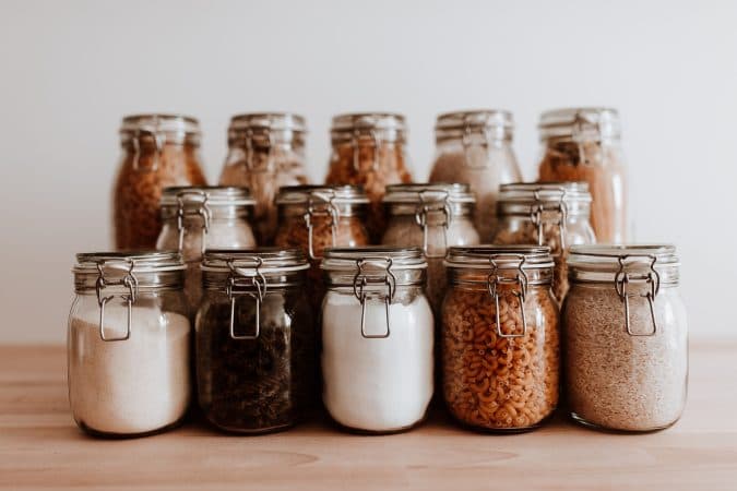 Quantas vezes deitou fora um alimento cujo prazo de validade tinha expirado, mas que estava próprio para consumo? O desperdíc