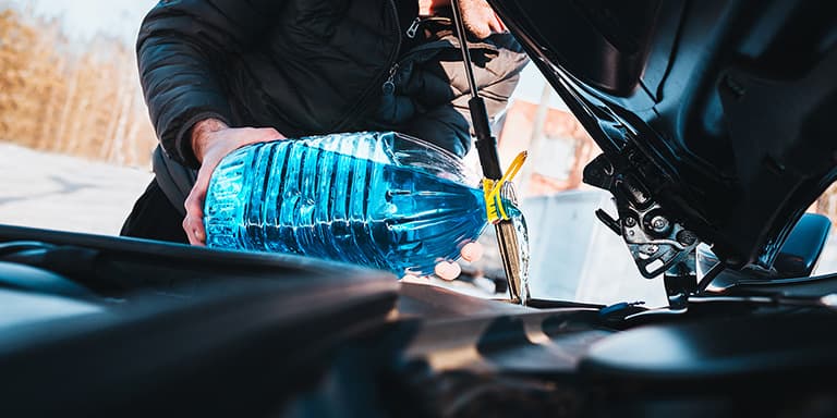 Nos dias mais frios deve preparar o seu carro para que se mantenha em boas condições. Conheça os cuidados a ter com o carro n