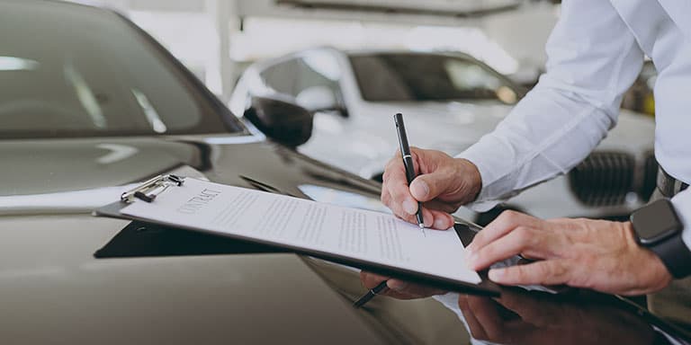 Alterar o registo de propriedade automóvel é um dos primeiros passos quando se compra um veículo. Saiba o que fazer para colo