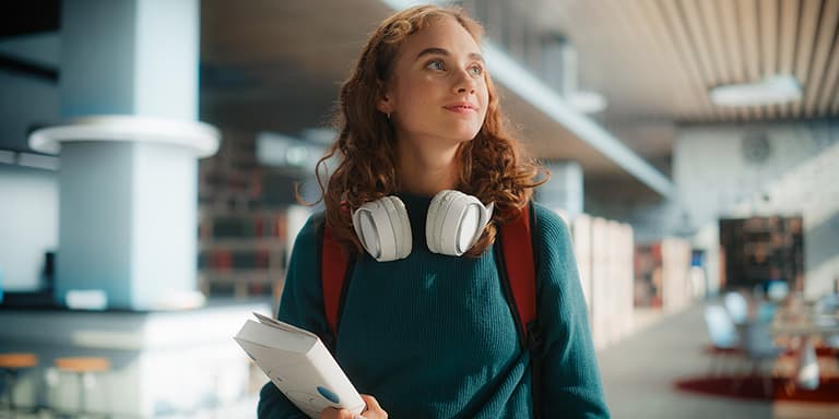 Vai candidatar-se ao ensino superior? Saiba quais são os cursos com maior empregabilidade em Portugal.