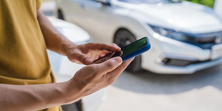 Saiba quais os fatores que influenciam o valor do prémio e como conseguir baixá-lo ao simular o seguro automóvel.