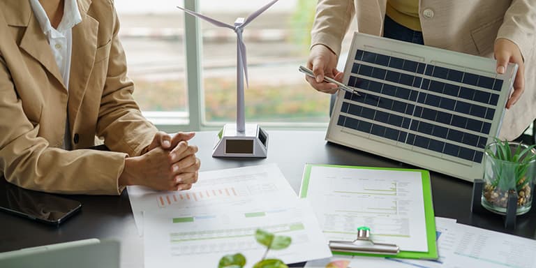 Até 2027 os consumidores que estão no mercado regulado têm de passar para o mercado liberalizado de energia. Saiba o que está