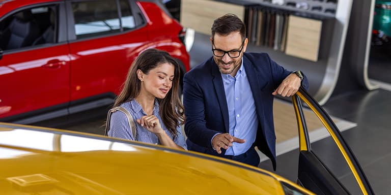Saber escolher o melhor crédito automóvel permite poupar e encontrar uma solução de financiamento à sua medida. Saiba como co