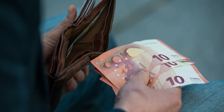 O subsídio social de desemprego é um apoio para quem não tem direito ou já acabou o subsídio de desemprego. Saiba como funcio