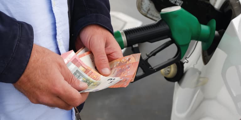 A subida do preço dos combustíveis já obriga a fazer contas? Saiba o que tem causado o aumento e o que pode fazer para reduzi