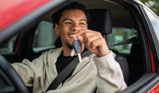 Crédito jovem: guia para comprar o primeiro carro sem poupanças