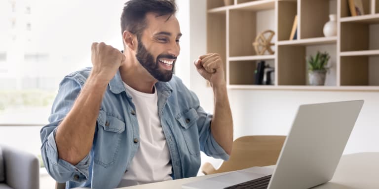 Saiba se é possível obter um crédito para jovens desempregados, quais as alternativas disponíveis e como aumentar as hipótese