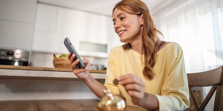 Descubra algumas ferramentas e apps para poupar dinheiro no dia a dia, controlar os gastos e gerir melhor o seu orçamento.