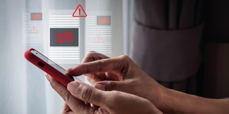 Saiba como identificar fake news na informação financeira, reconhecer os sinais de alerta e proteger o seu dinheiro de burlas